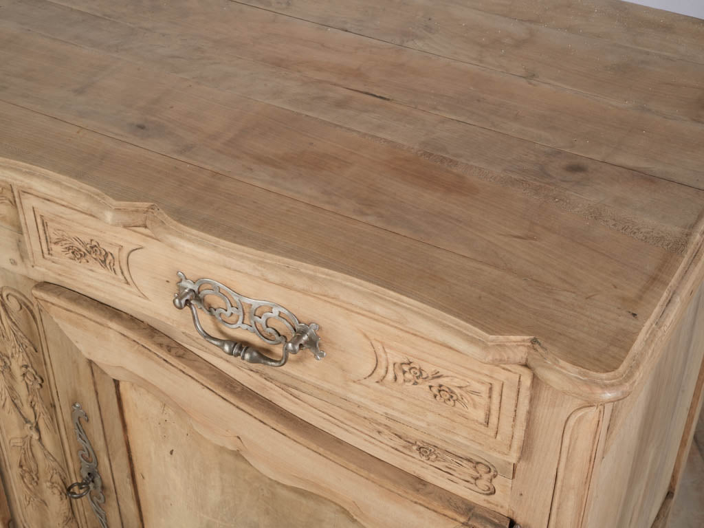 Stylish molded top sideboard