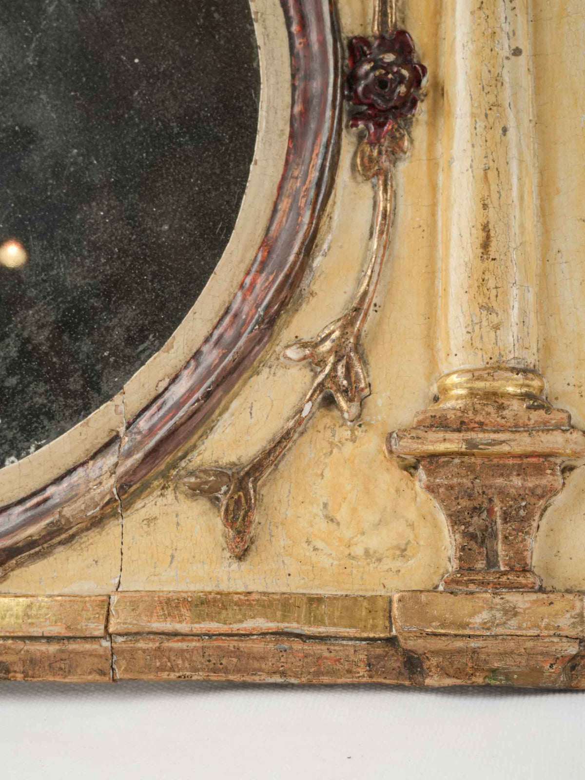 Early 19th-Century Italian Polychrome and Giltwood Mirror w/ Shaped Crest - 27¼" x 20½"