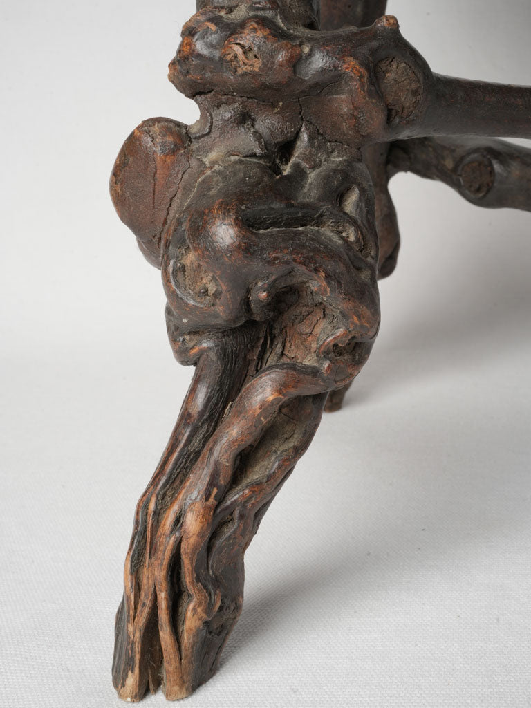 Sinuous vine wood stools