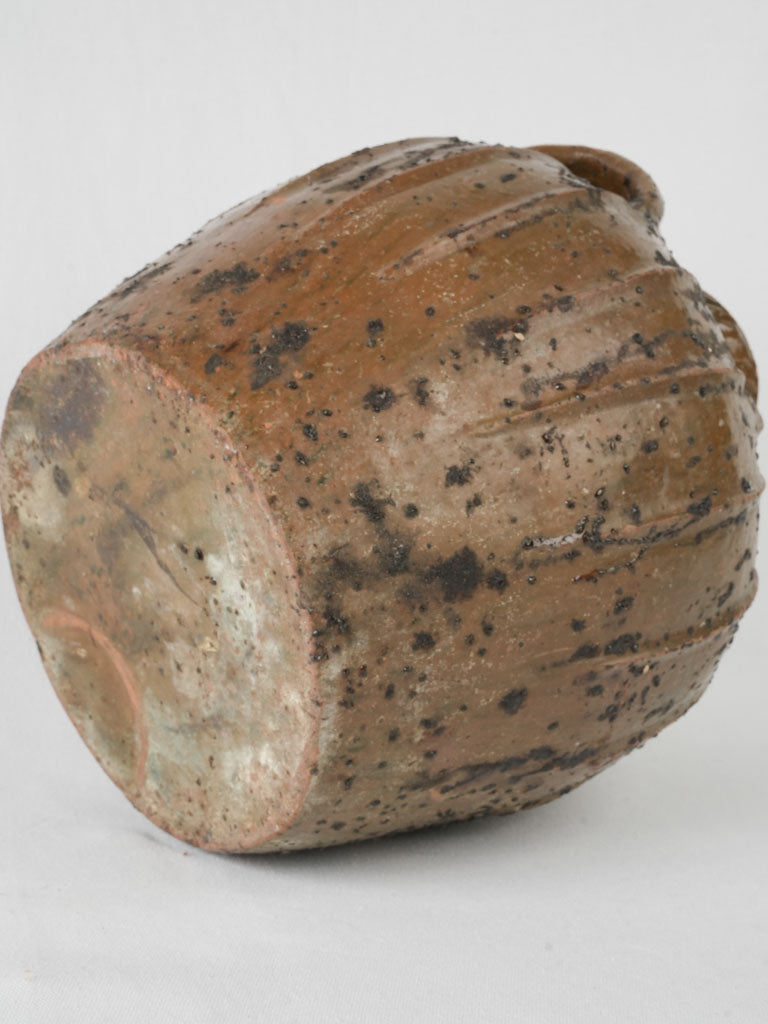 Original Auvergne terracotta oil vessel