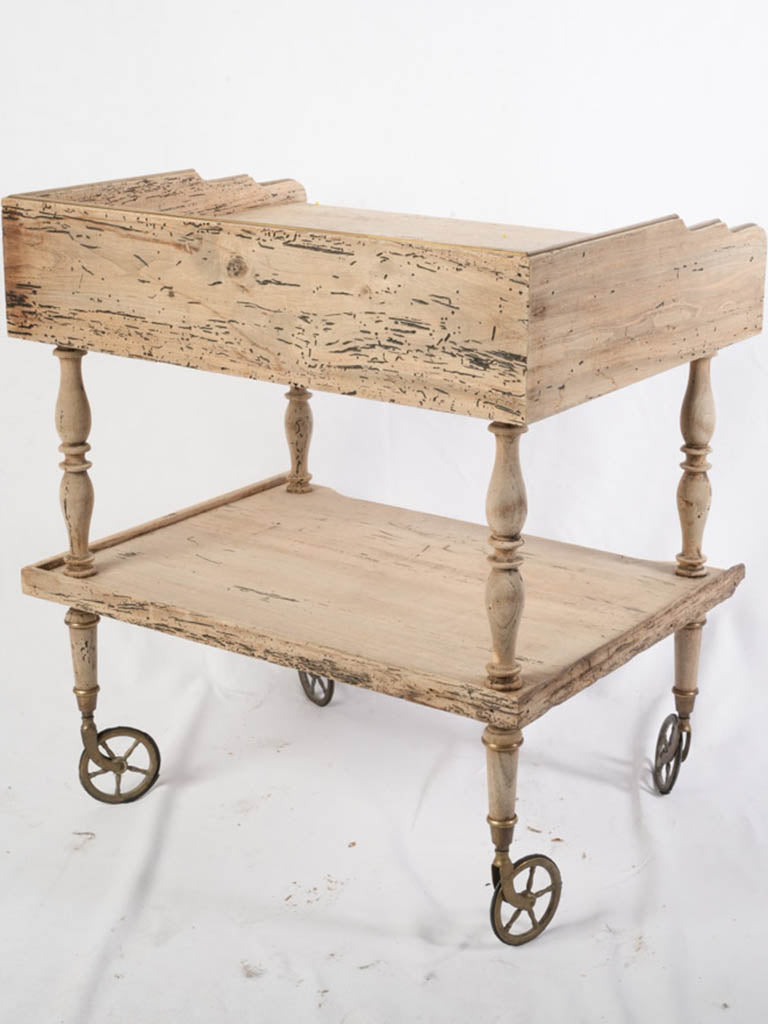 Turned-leg antique pine table