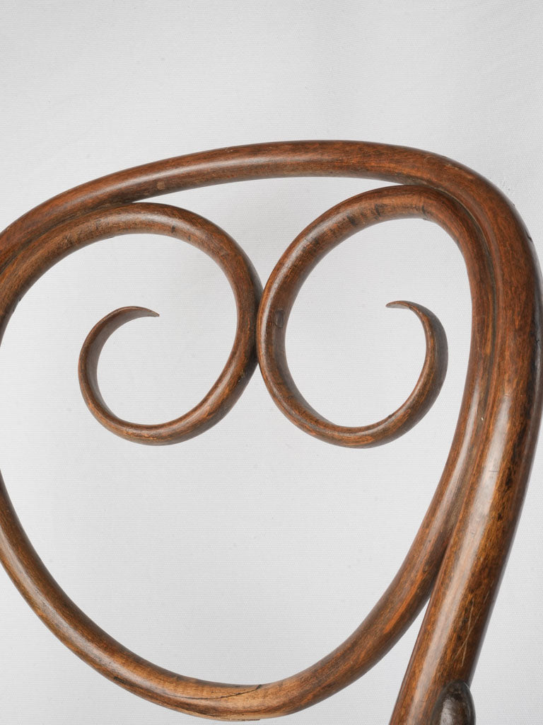 Graceful Pair of Bentwood Café Chairs with Heart-Form Backs Circa 1900