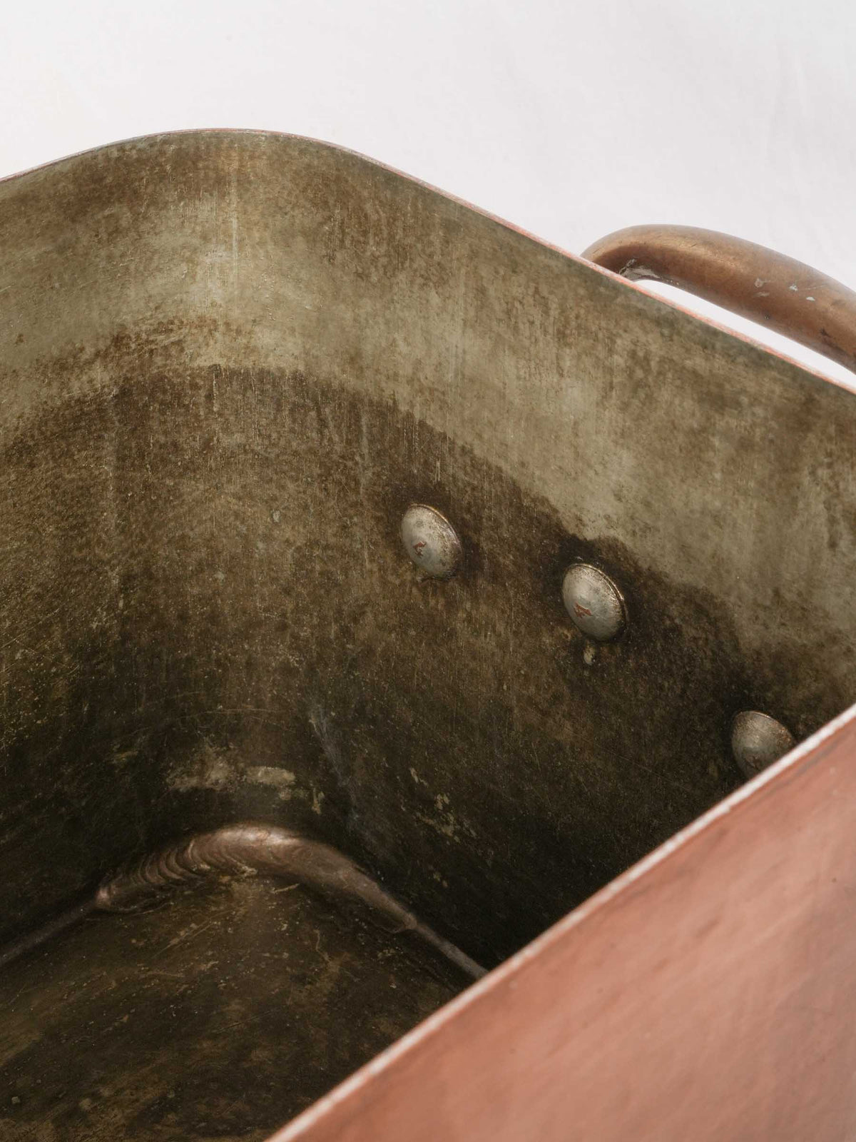 Large French Hammered Copper Daubière - A Simon Paris