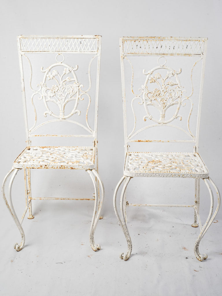 Rustic white antique patio ensemble