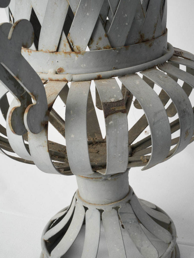 Modern airy construction vases