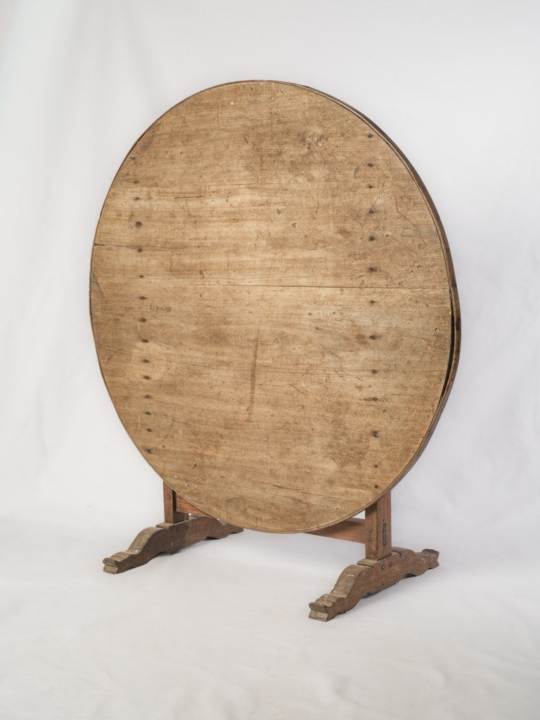 Timeworn oak winegrower’s table