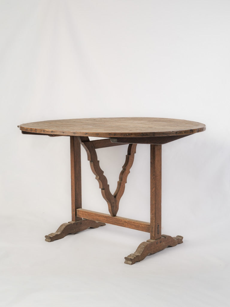 Elegant sturdy V-shaped base table