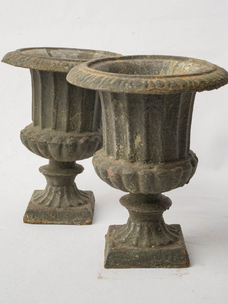 Classical neoclassical petite urns