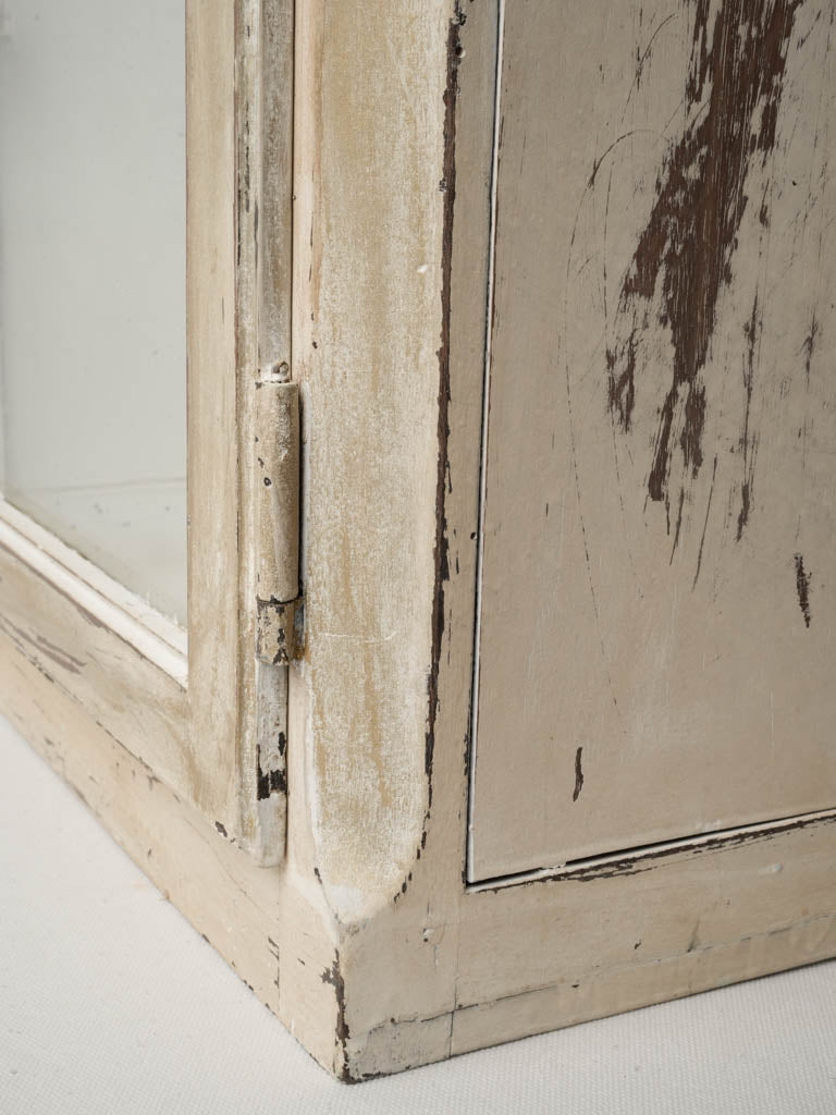 Decorative wooden wall cabinet