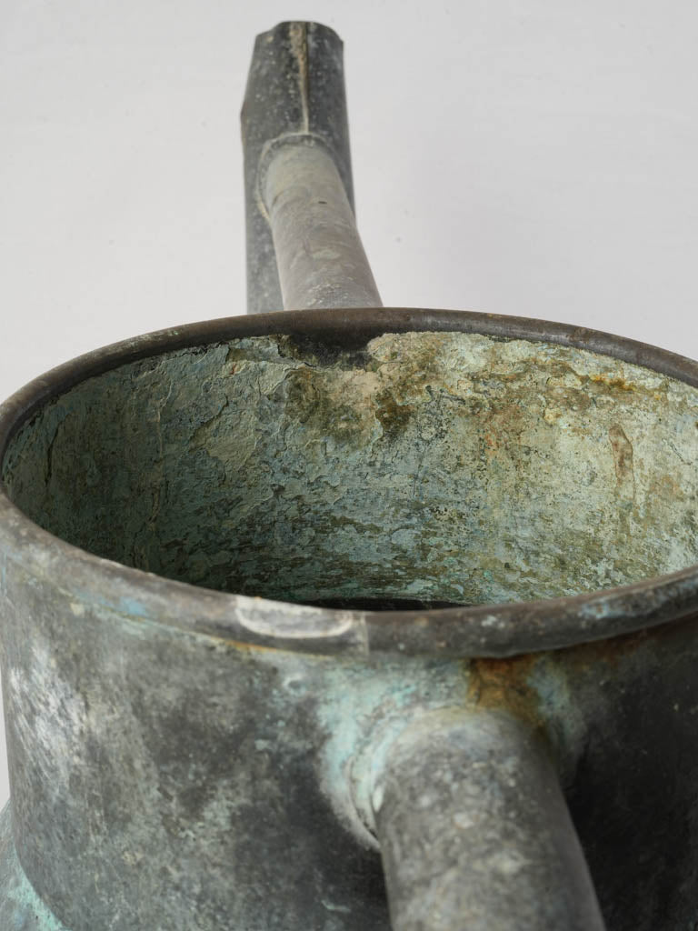 Artisanal Rhône Valley watering can  