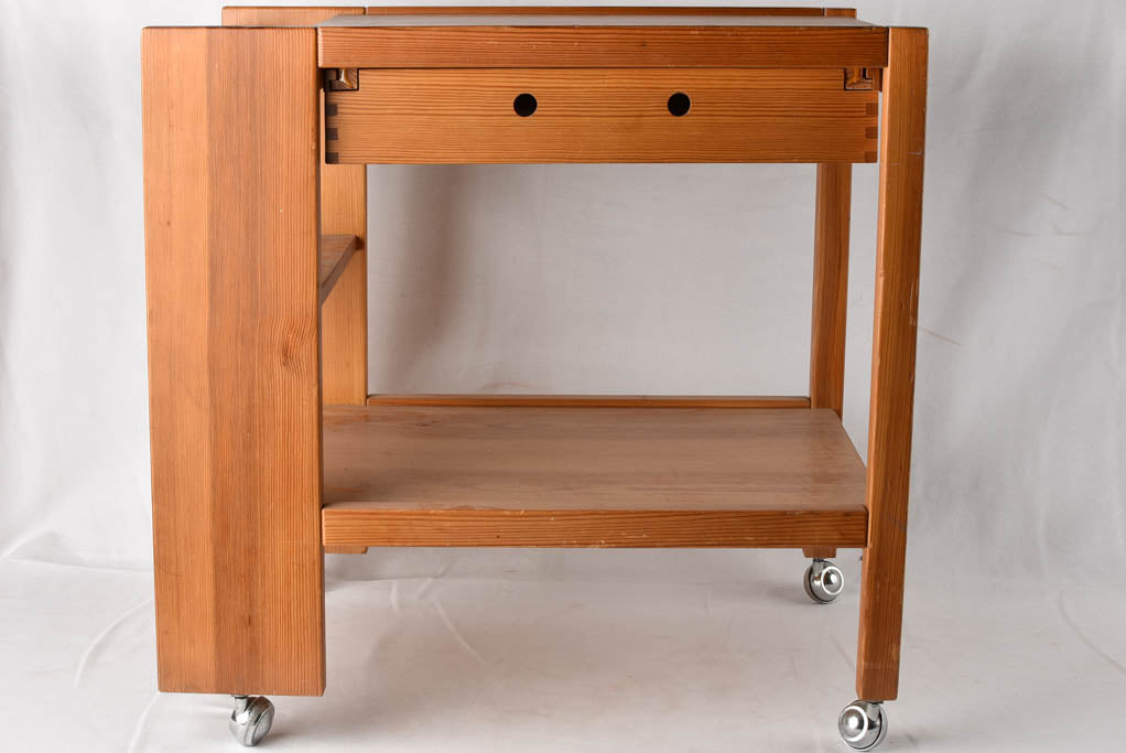 Spacious Belgian Pine Beverage Cart