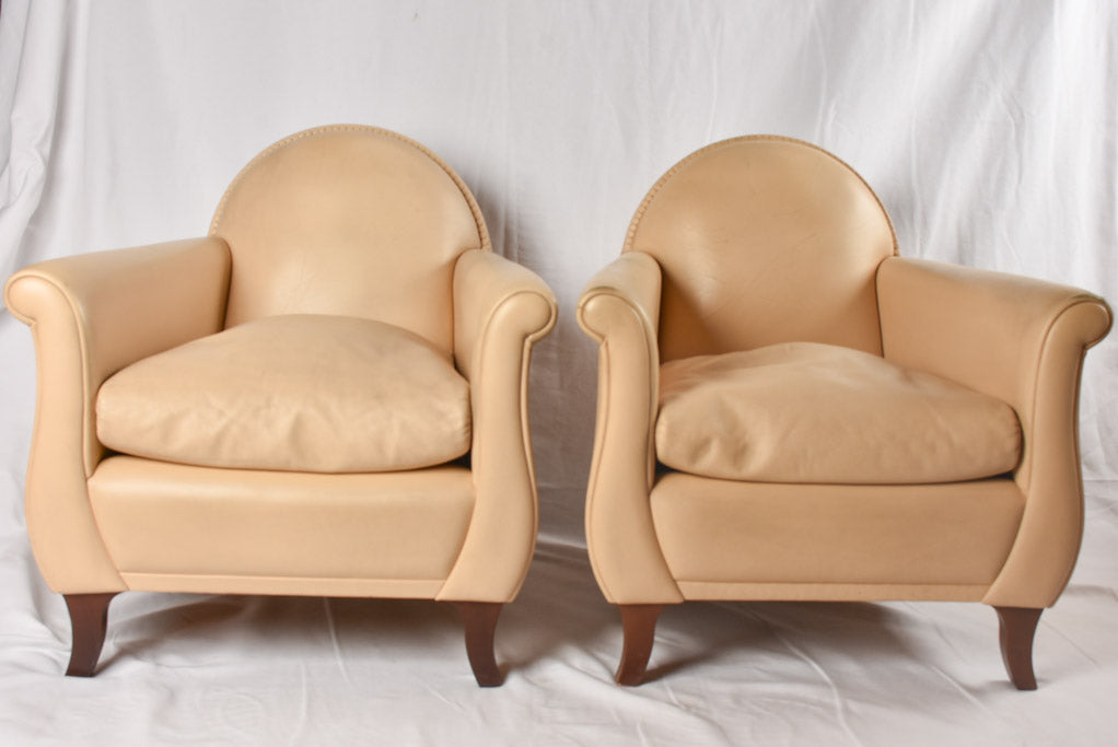 Pair of beige leather armchairs - Poltrona Frau Lyra