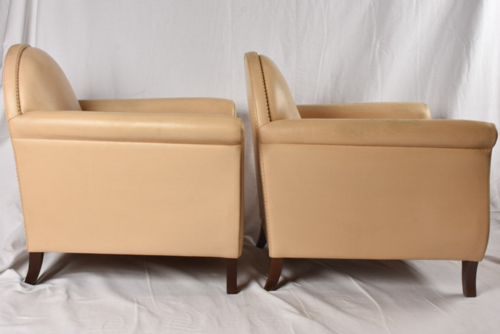 Pair of beige leather armchairs - Poltrona Frau Lyra