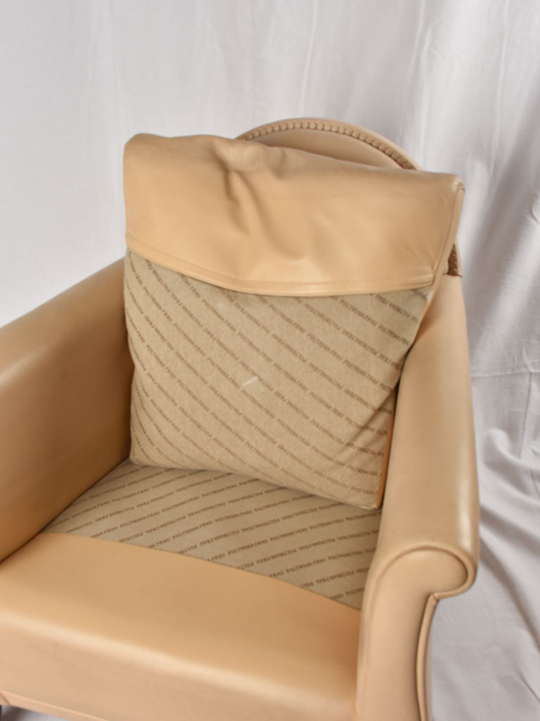 Pair of beige leather armchairs - Poltrona Frau Lyra