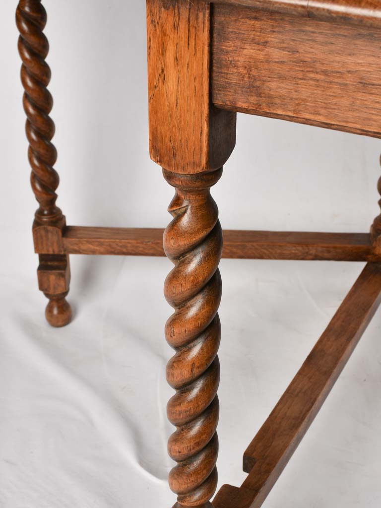 Antique English oval drop-leaf gate-leg table - oak