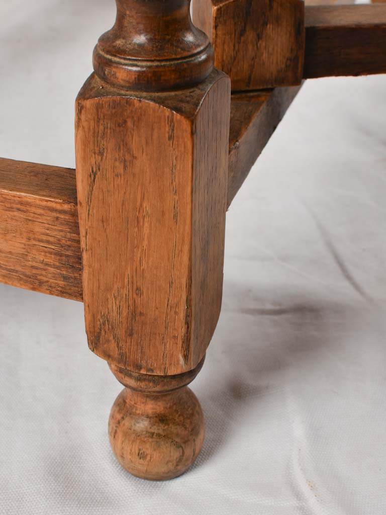 Antique English oval drop-leaf gate-leg table - oak