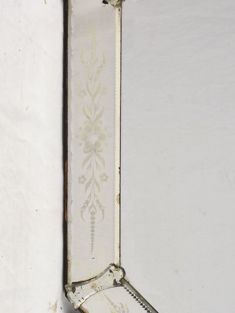 Venetian mirror with vintage appeal
