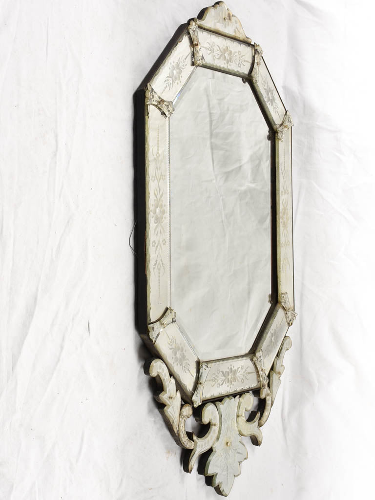 Elegant nineteenth-century Venetian mirror