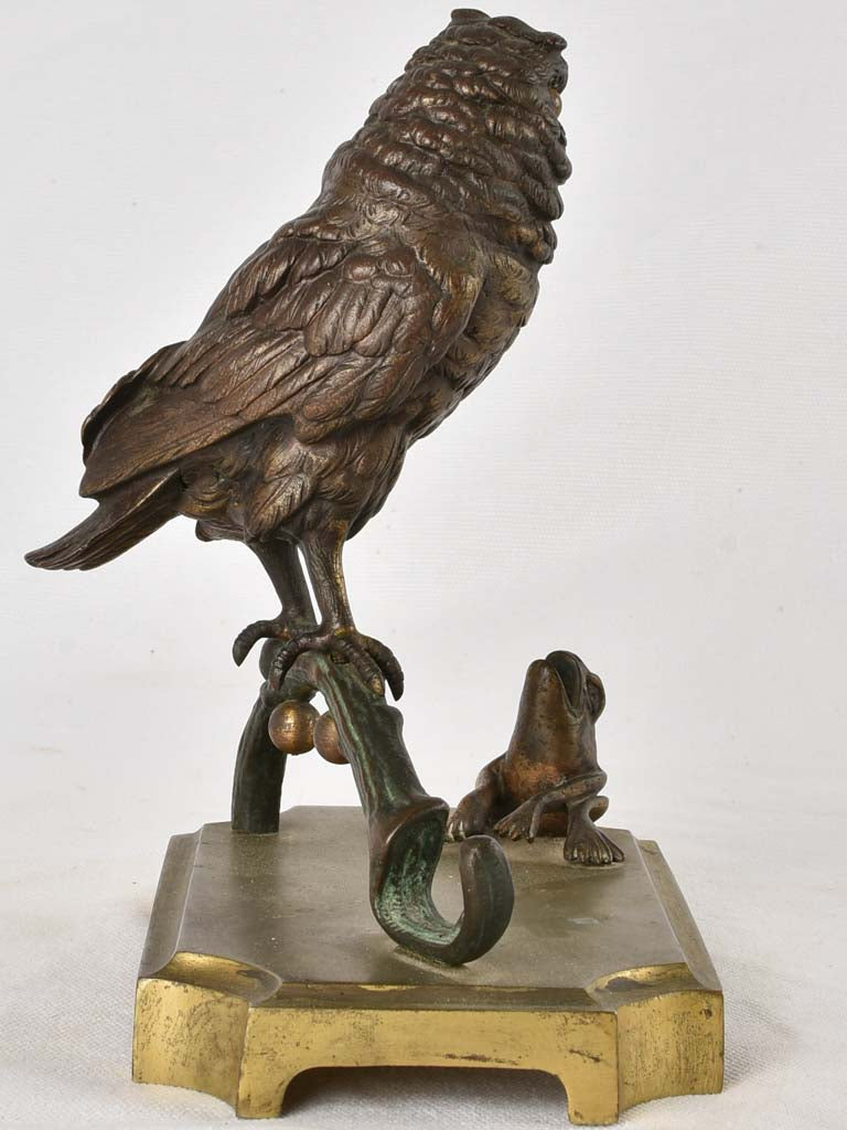 Owl & frog sculpture - early 20th century 8¼"