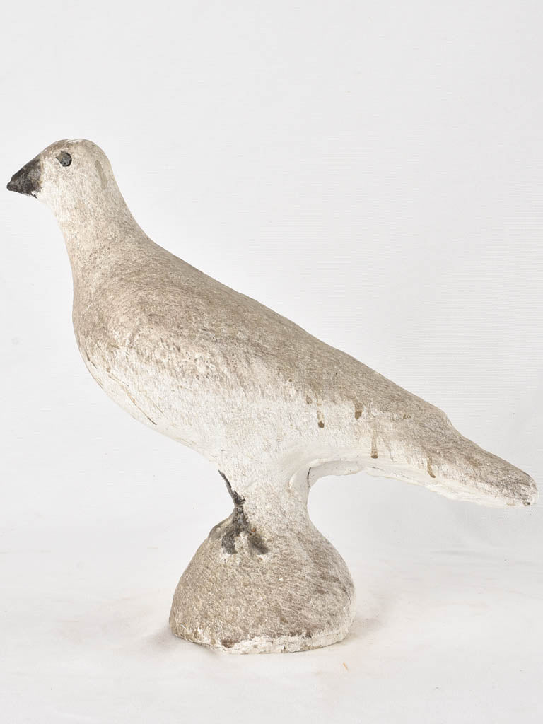Vintage pigeon sculpture - cement 13½"
