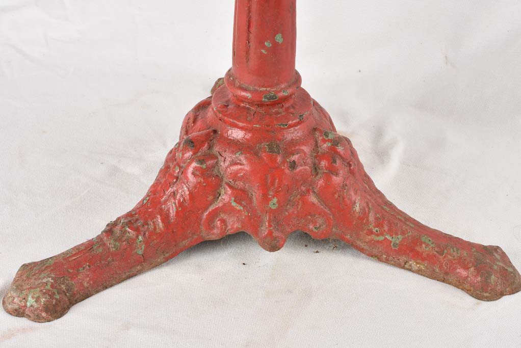 Red marble bistro table - early 20th century 21¾"