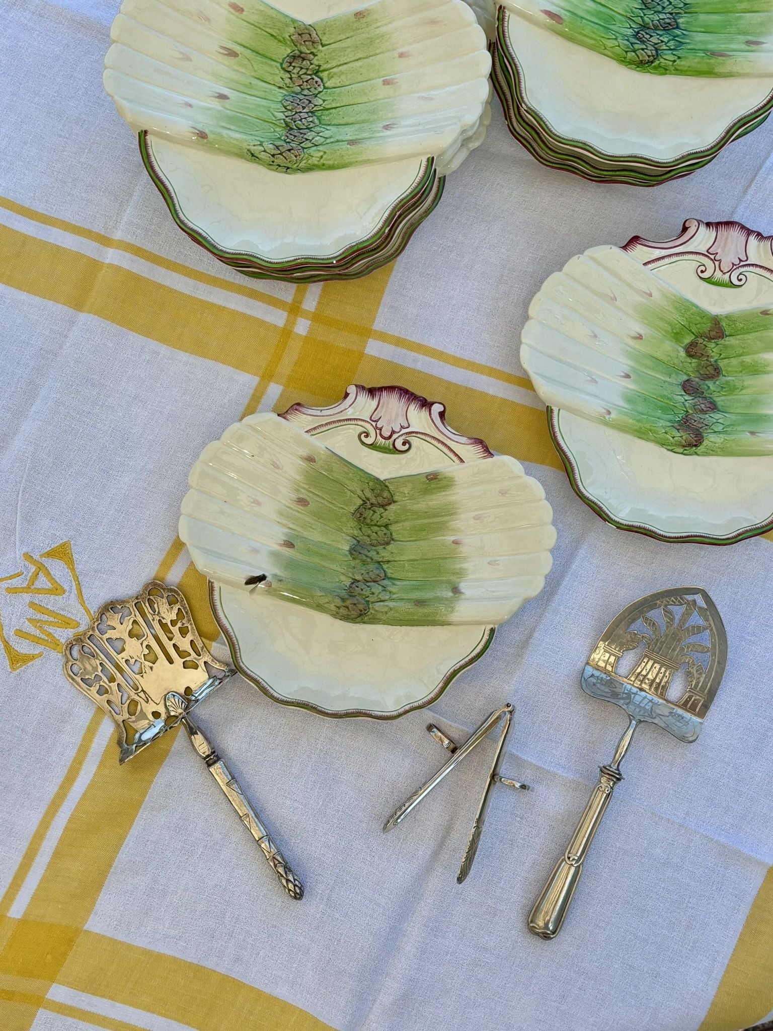 Set of 8 Antique French Sarreguemines Barbotine Asparagus Plates