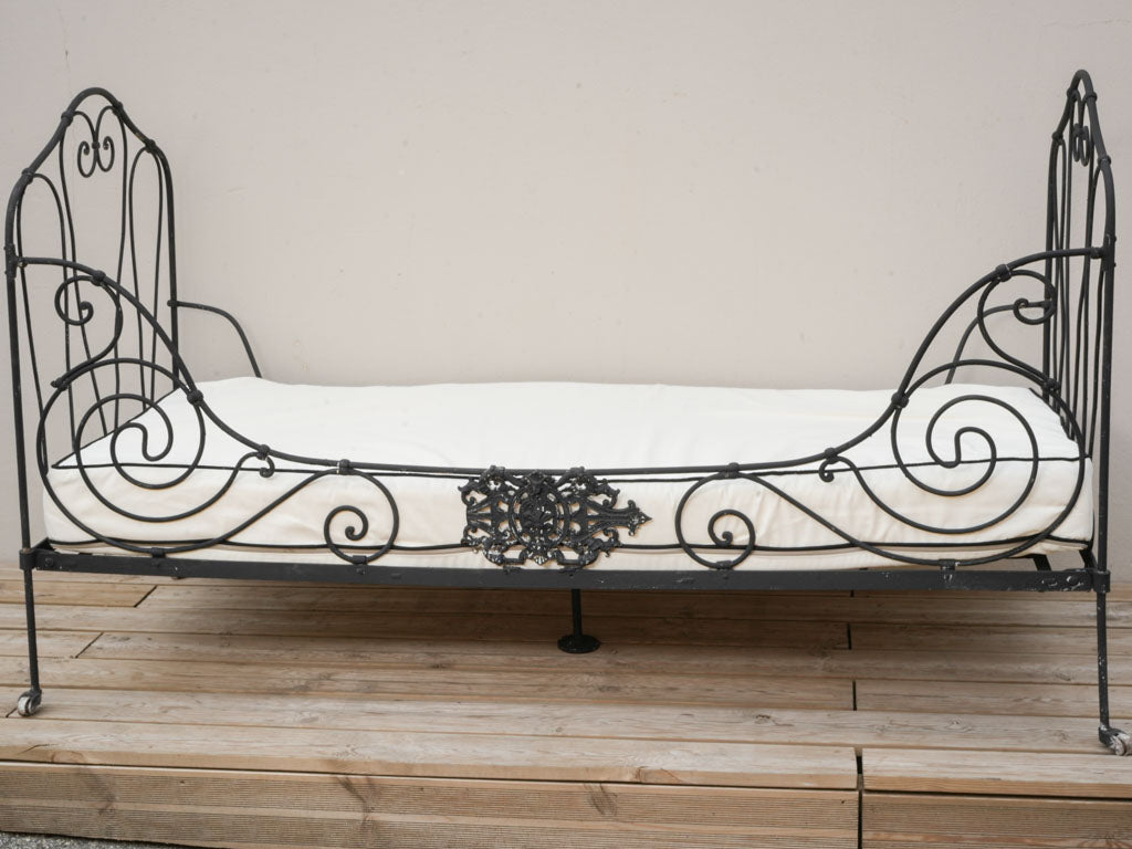 Tailored cream and black bench