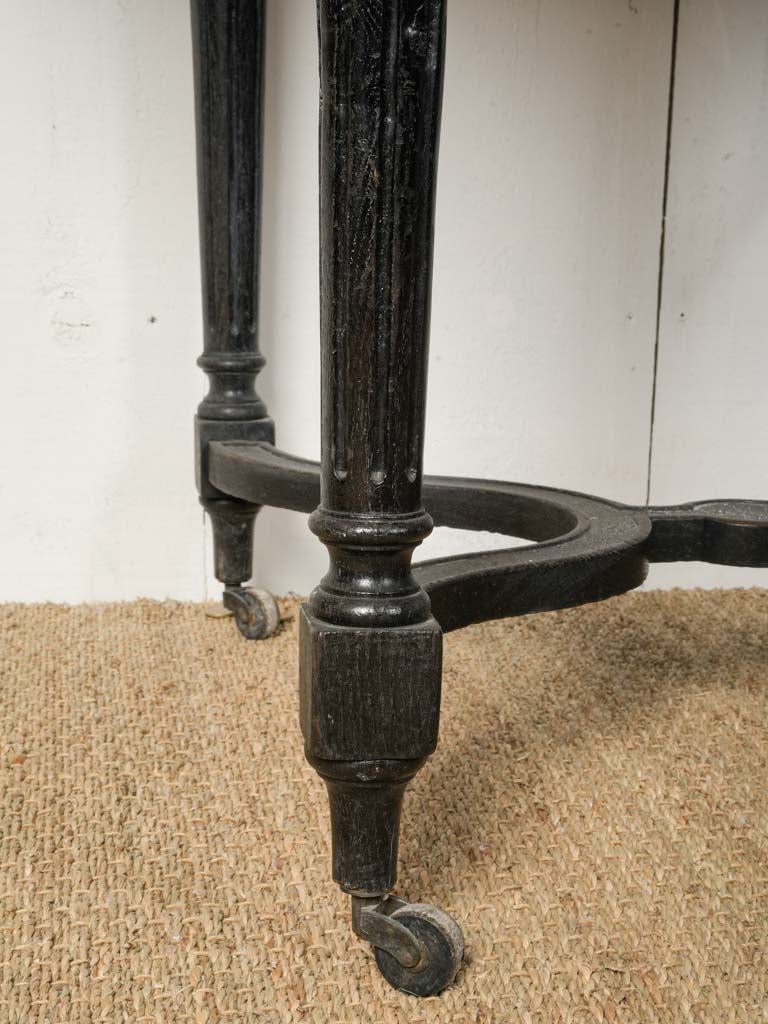 Contemporary ceramic lever faucet  