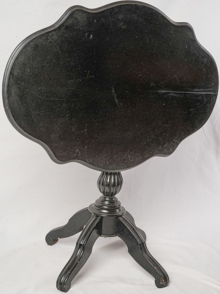 Classic Napoleon III side piece