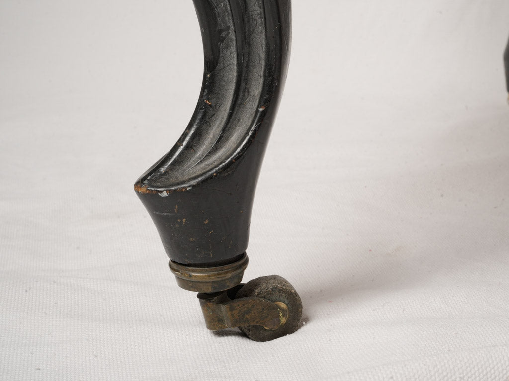 Chic bold velvet-ready armchairs