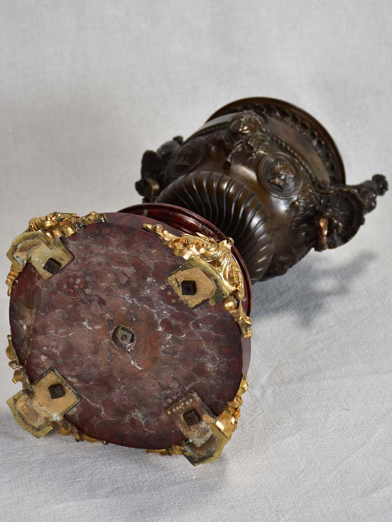 Rare gilt bronze and marble oil lamp with lion's heads and sphinx - early 19th century 15"