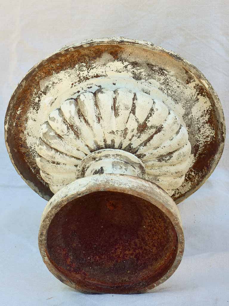 Traditional Medici Iron Garden Urns