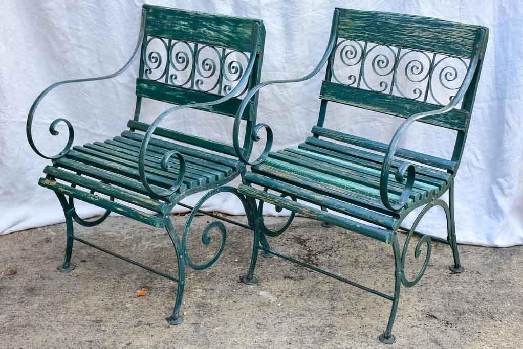 Antique Parisian garden table with three chairs - green