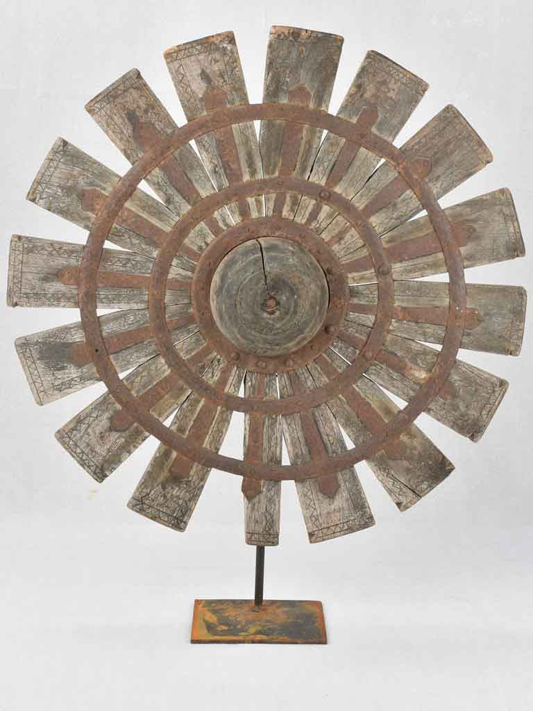 Mounted wooden elements with iron base