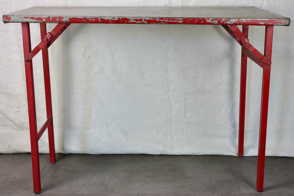 Folding industrial table from an atelier - early 20th century 41¾" x 19¾" x 30"