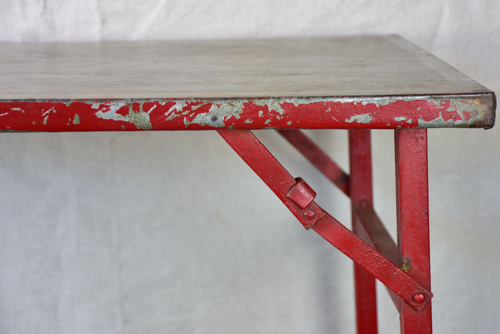 Folding industrial table from an atelier - early 20th century 41¾" x 19¾" x 30"