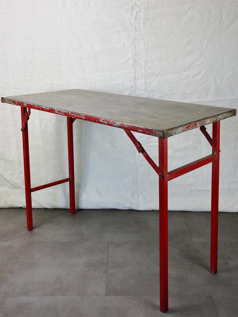 Folding industrial table from an atelier - early 20th century 41¾" x 19¾" x 30"