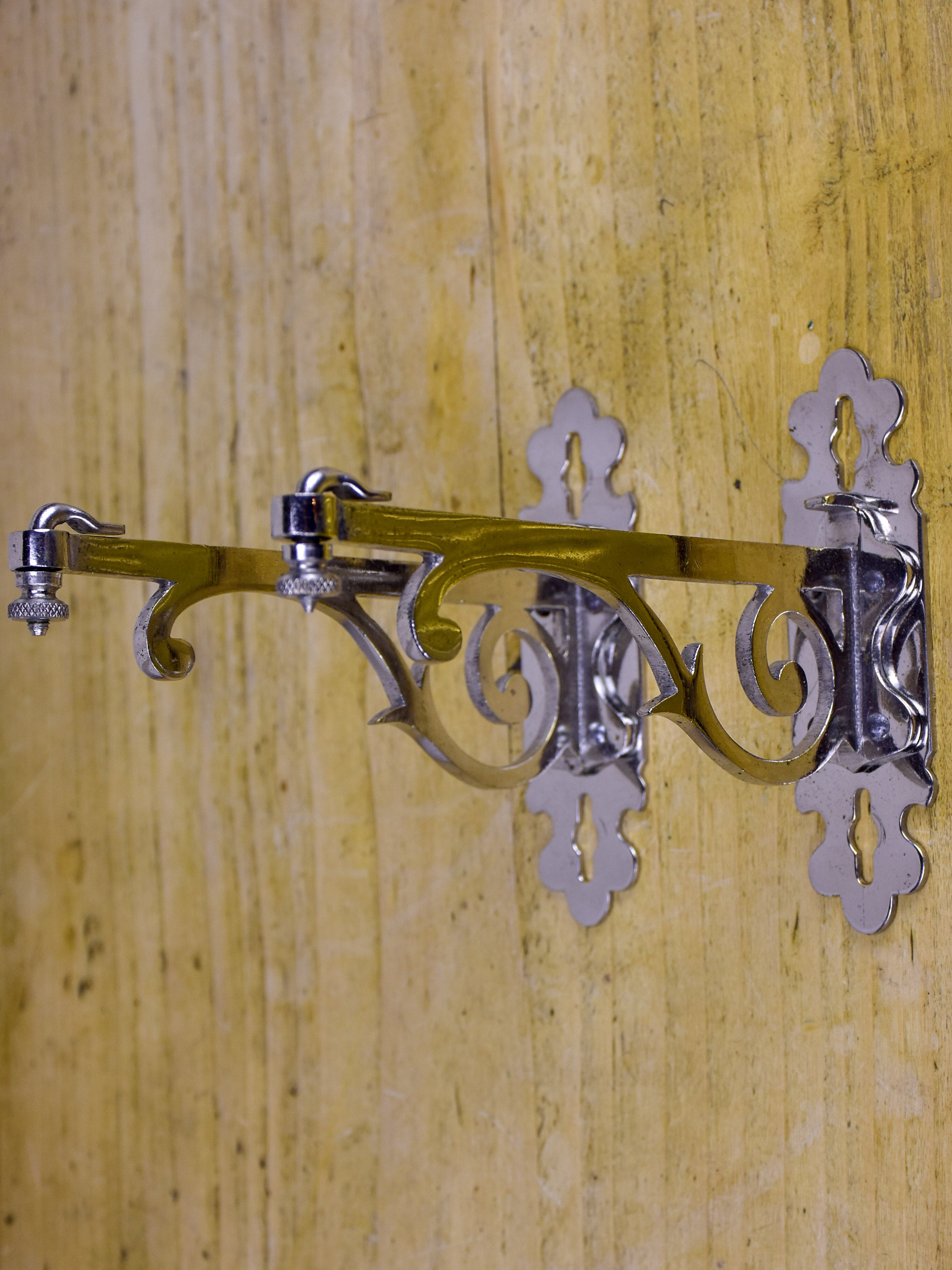 Small pair of antique French wall brackets for glass shelves