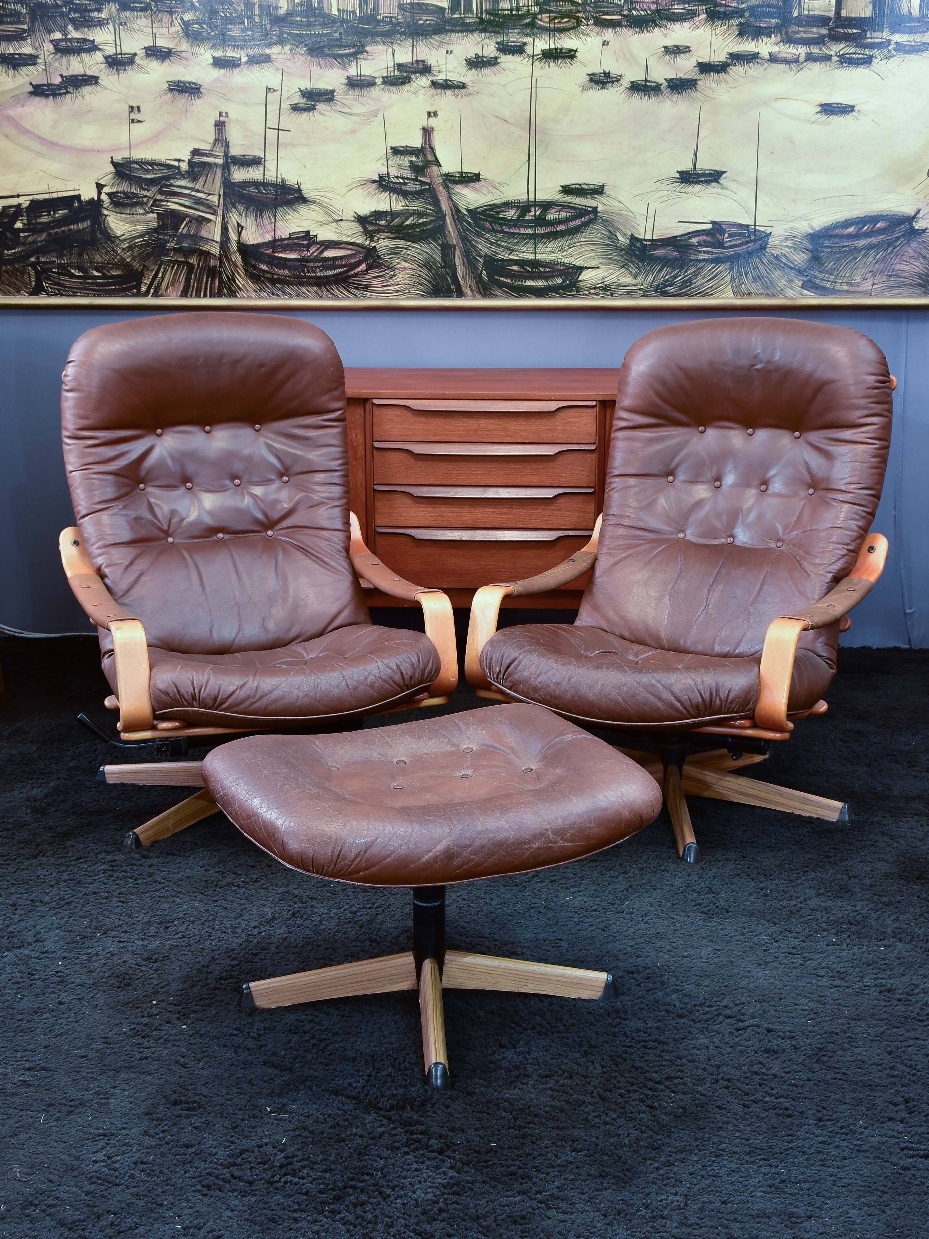 Pair of G mobel armchairs and foot rest