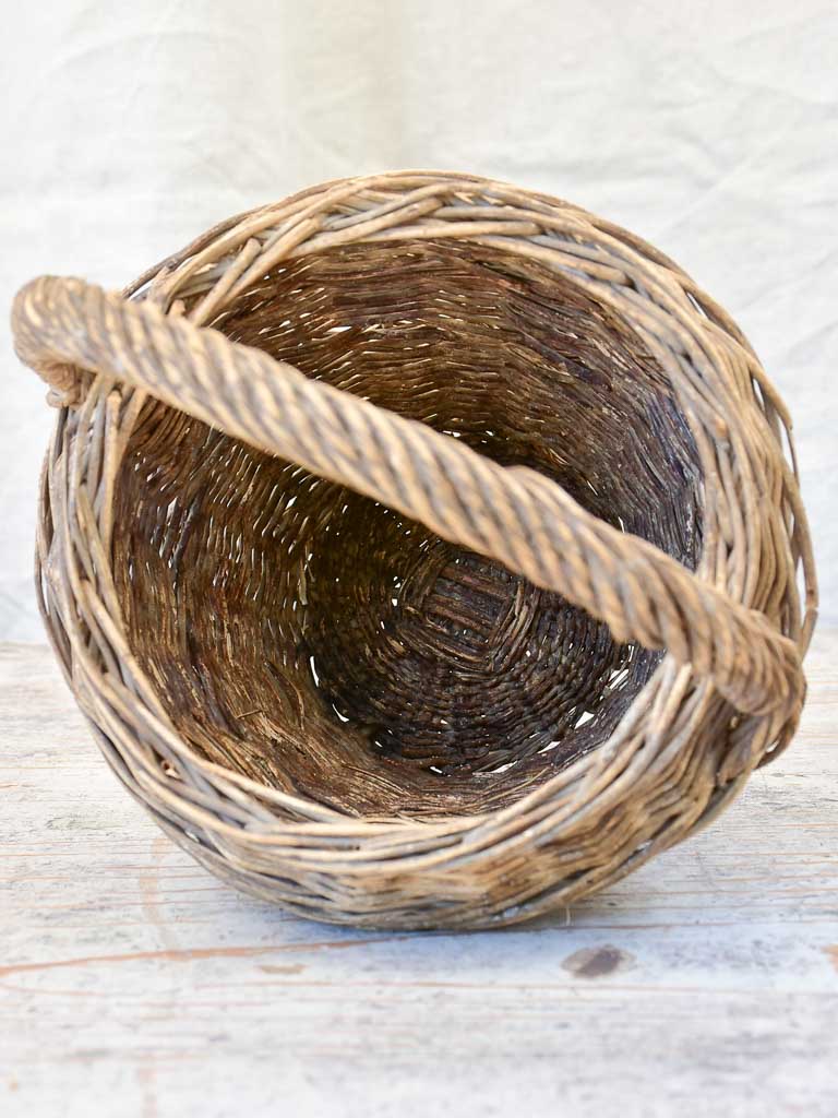 Provincial Mid-century wicker basket