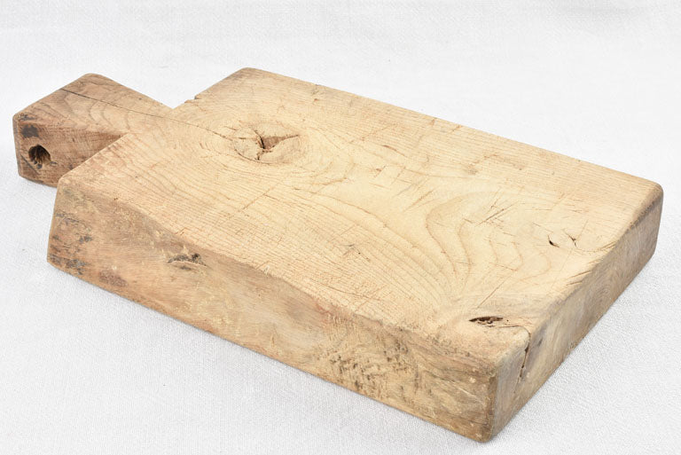 Thick cutting board - blonde wood 18½" x 9¾"