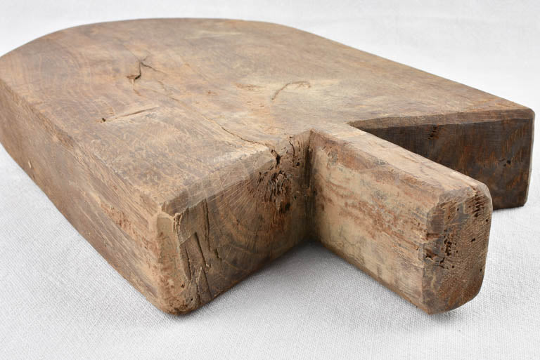 Antique French cutting board w/ rounded bottom & pointed shoulders 19¼" x 10¼"