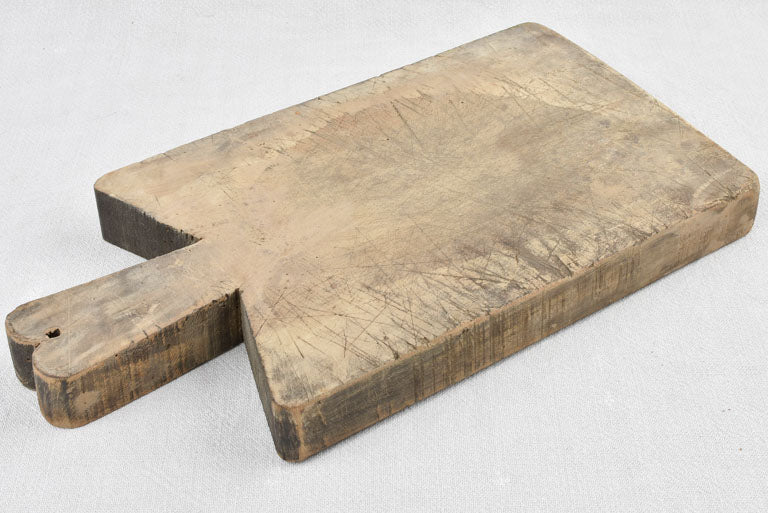 Antique French cutting board with heart shaped handle 17¼" x 9½"