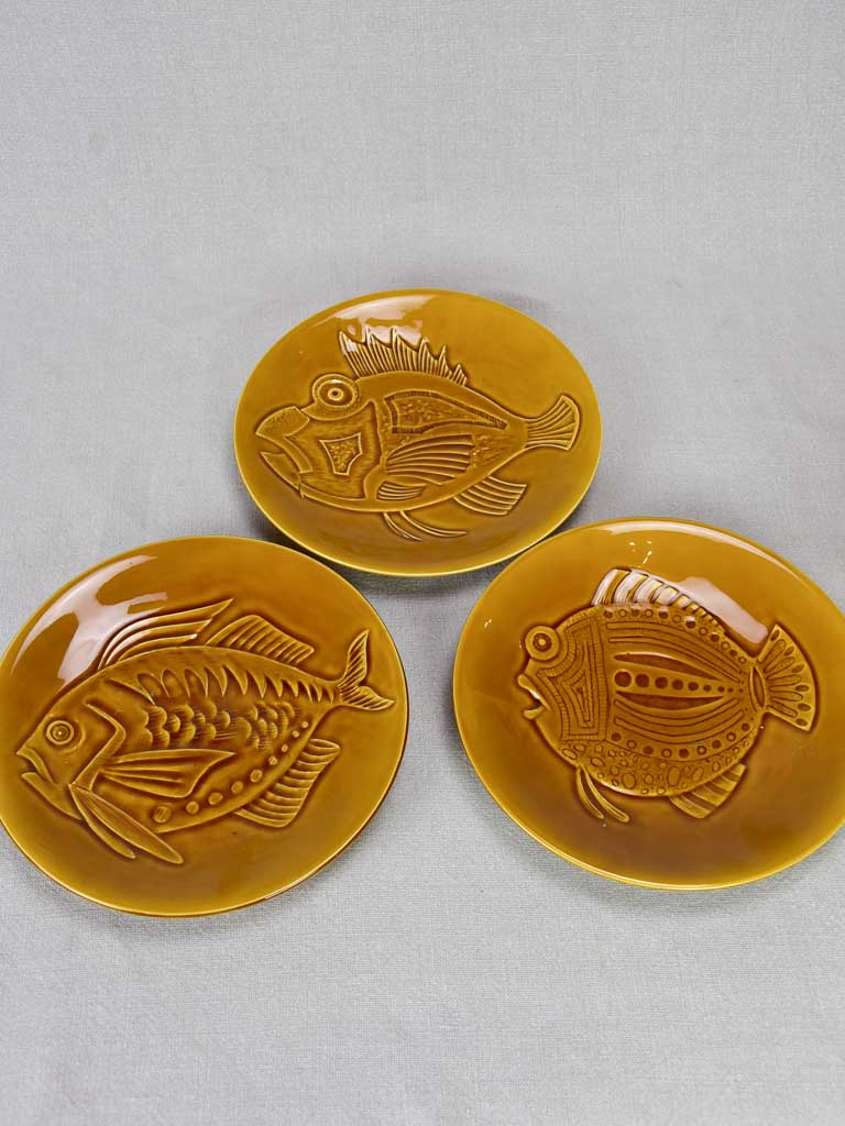 Set of eight seafood plates with pitcher Longchamp faience 9½"