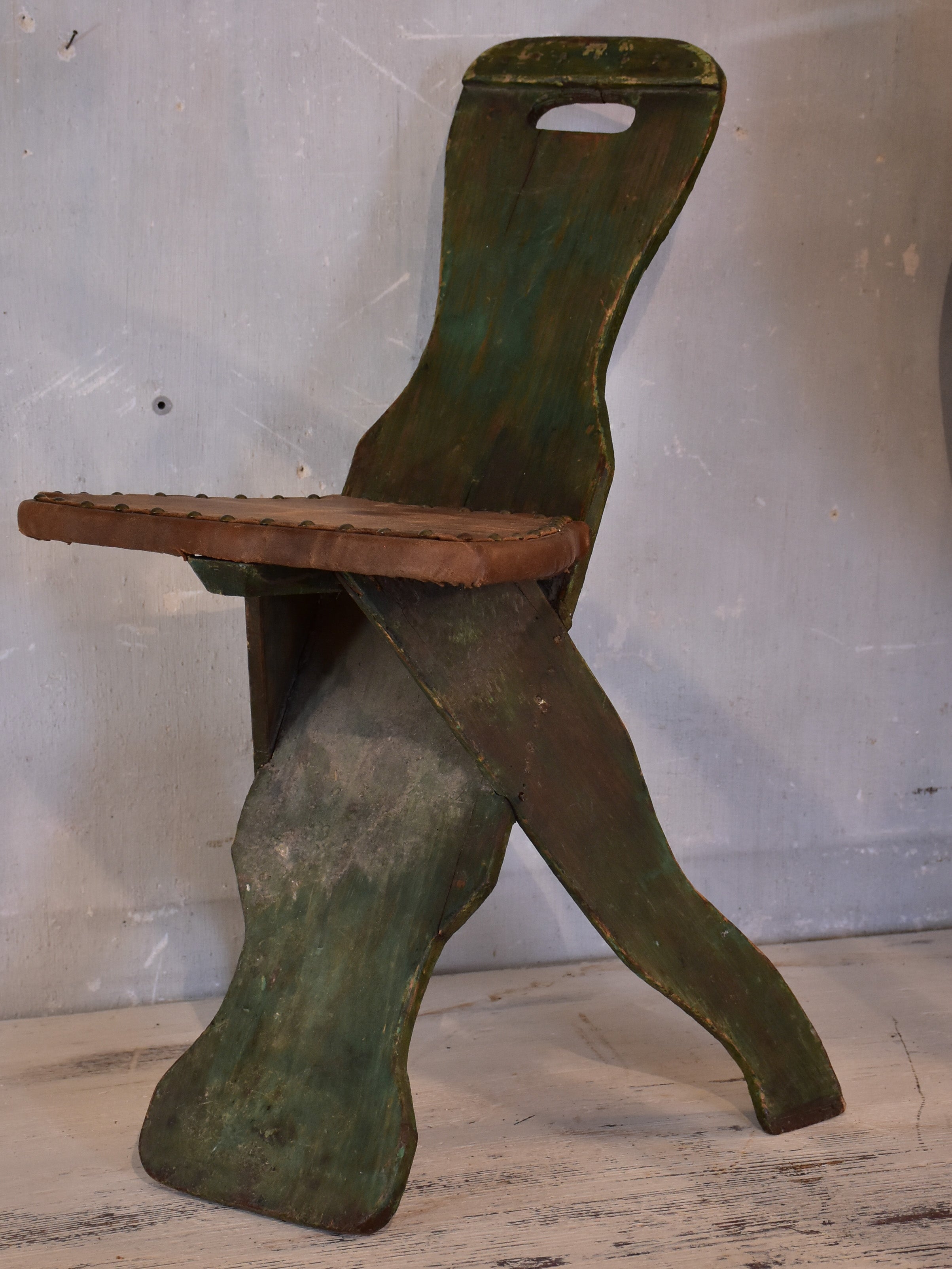 Rustic 19th-century French escabelle chair