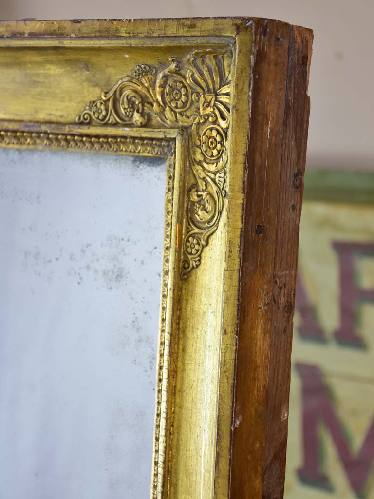 Large early 19th-century mirror with gilded frame