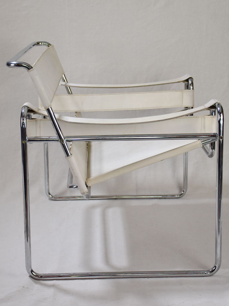 Pair of re-edition Marcel Breuer Wasilly leather armchairs - 1960's