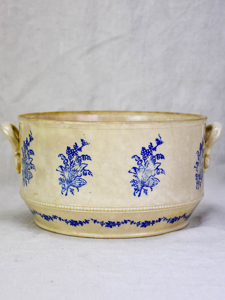 Antique Saint-Uze soup tureen with blue flowers