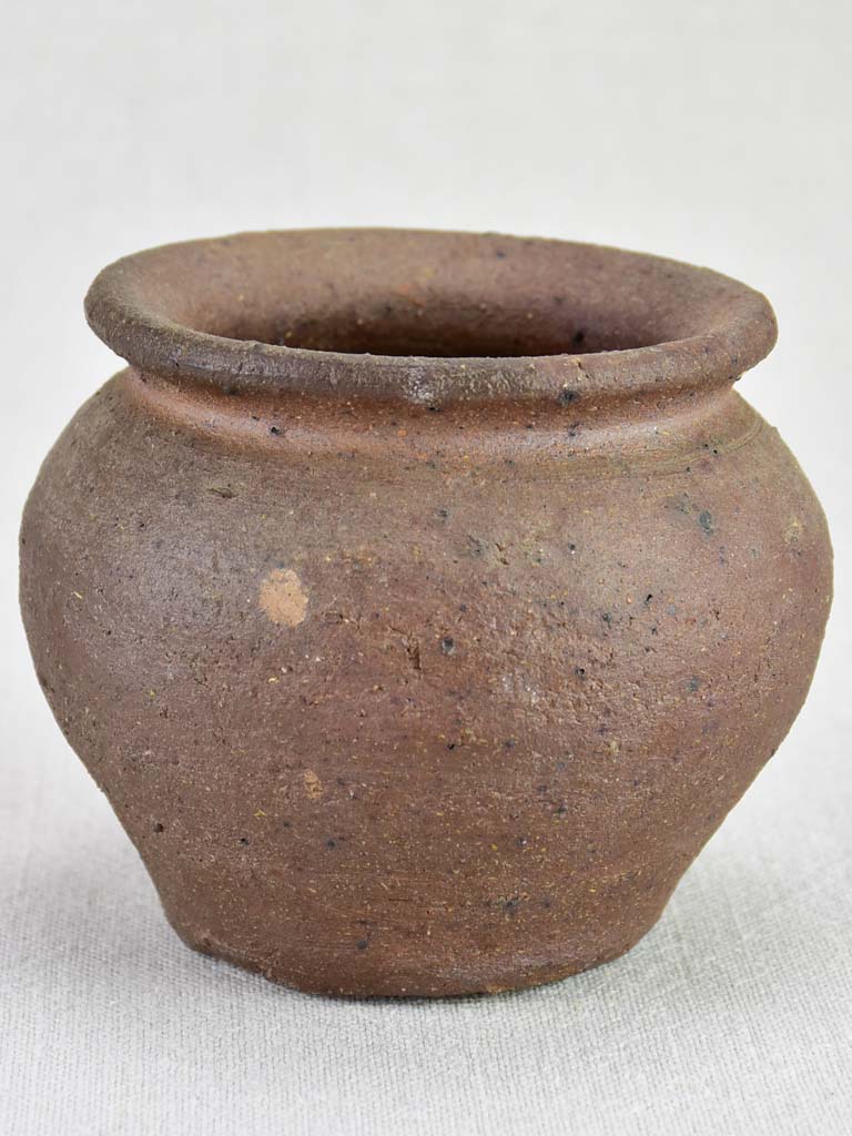 Small brown stoneware pot 5"