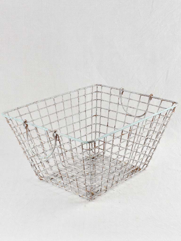 Set of 8 Oyster Baskets with white patina 25½"
